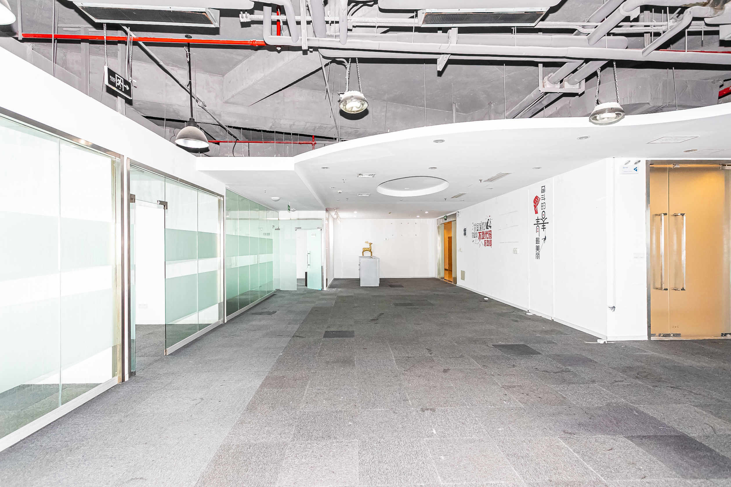华滋奔腾大厦480平米办公室出租-租金价格3.04元/m²/天