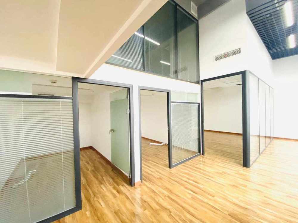 泰德科技园一号线地铁口 高层采光通透  精装复式303平