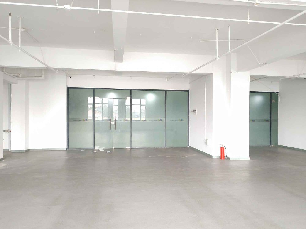 长江软件园108平米办公室出租-租金价格2.74元/m²/天