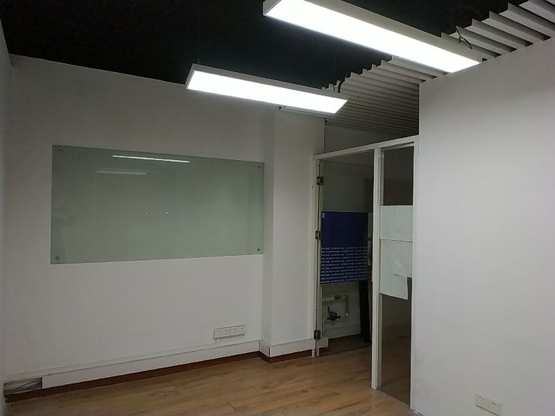 长江软件园3号线淞南板块  长江软件园  简单装修出租