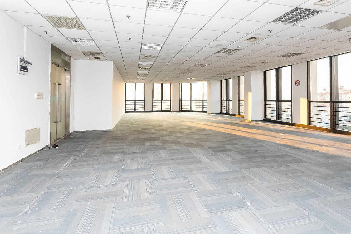 华滋奔腾大厦宝山 华滋奔腾大厦 247平米 中等装修