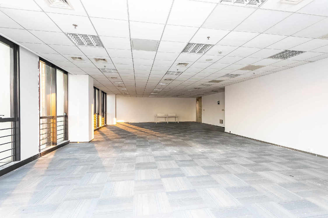 华滋奔腾大厦宝山 华滋奔腾大厦 247平米 中等装修