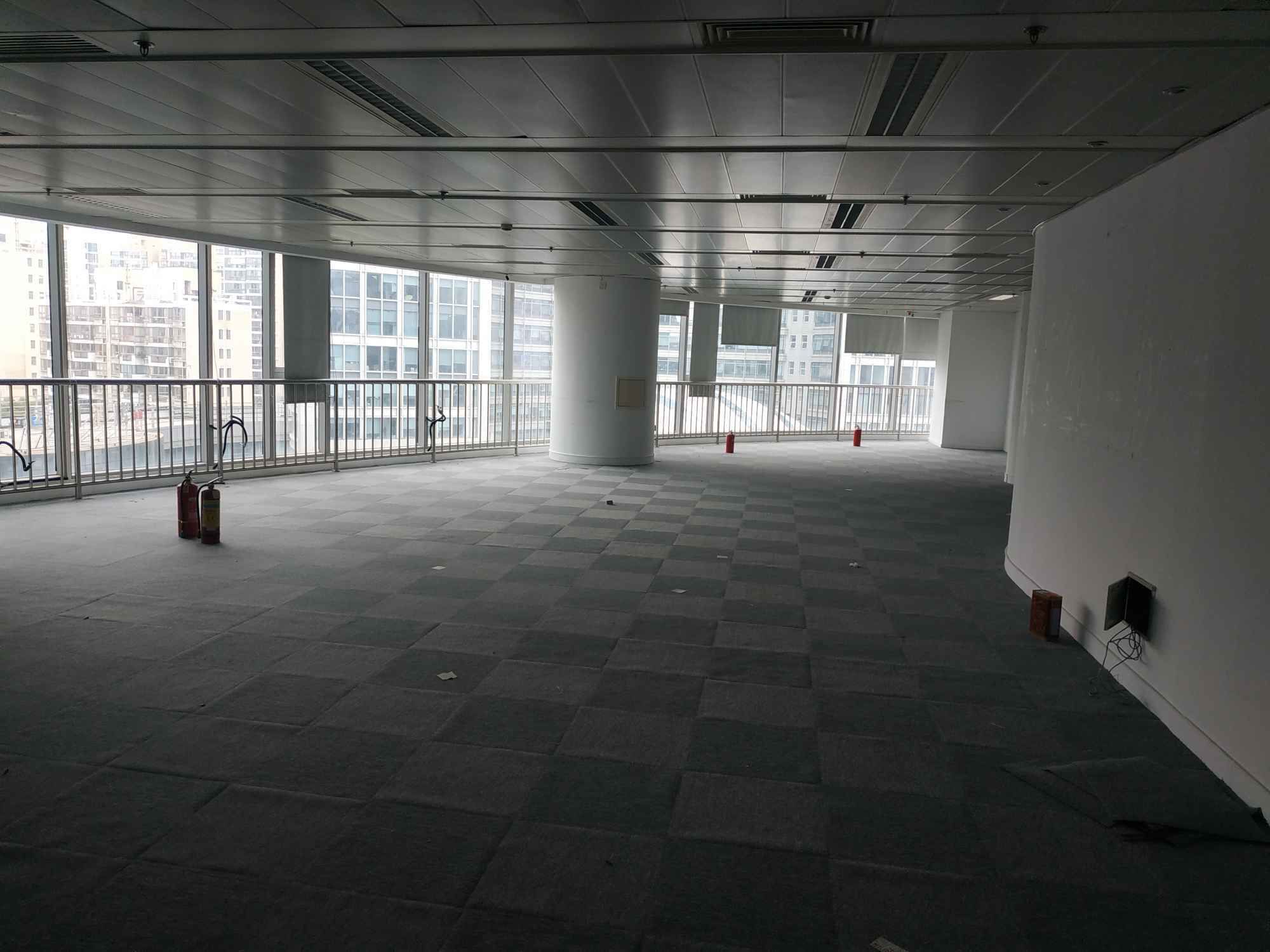 绿洲中环中心237平米办公室出租-租金价格3.70元/m²/天