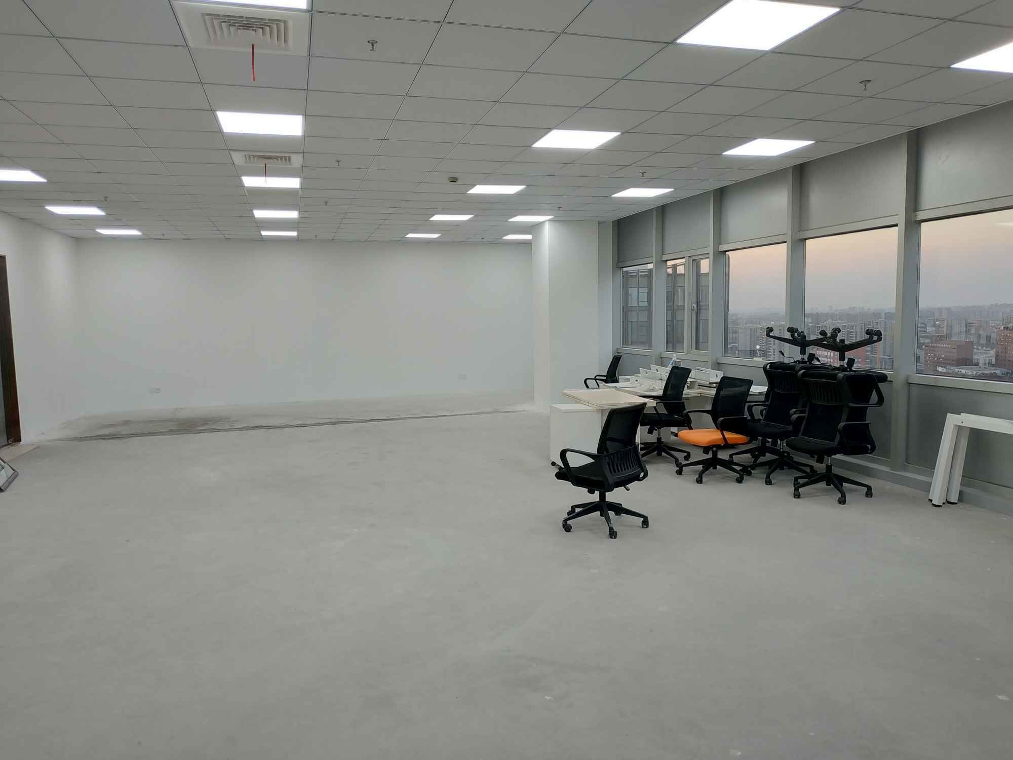 海亮大厦240平米办公室出租-租金价格4.97元/m²/天