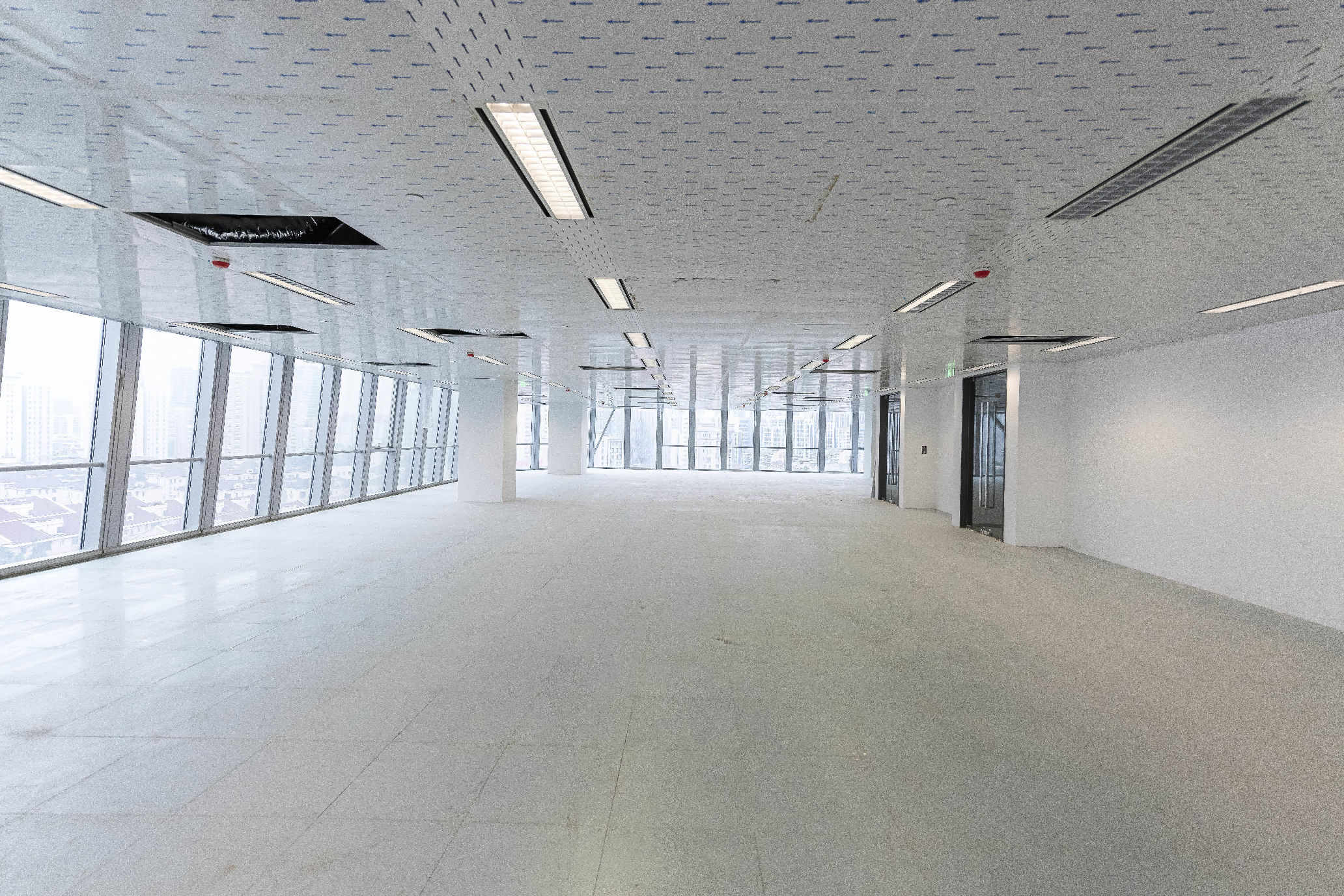 上海长宁国际发展广场575平米办公室出租-租金价格8.00元/m²/天