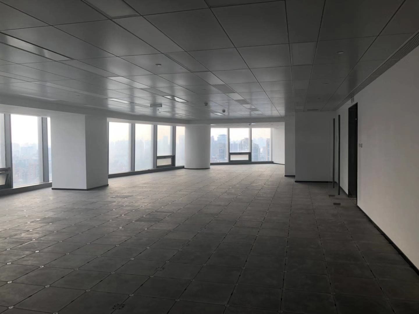 阳光滨江中心304平米办公室出租-租金价格5.40元/m²/天