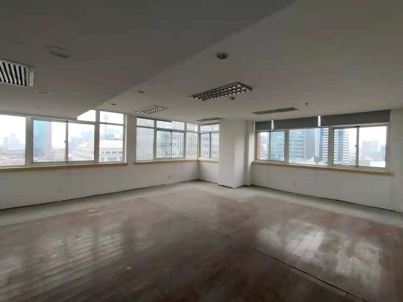 应氏大厦242平米办公室出租-租金价格5.07元/m²/天