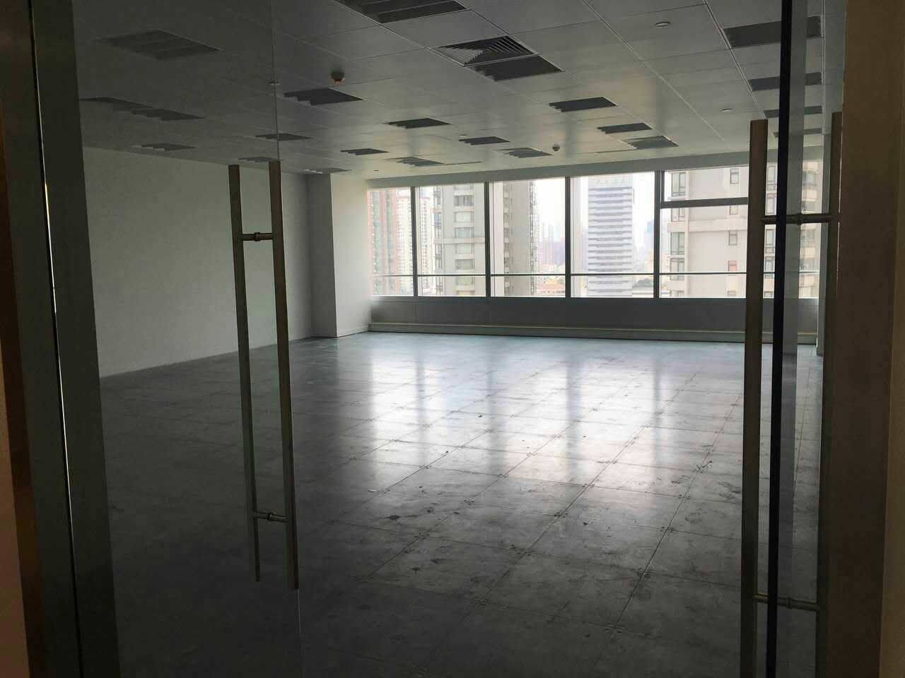 中海国际中心中海国际中心，黄浦CBD，价格可谈空间大，看房方便