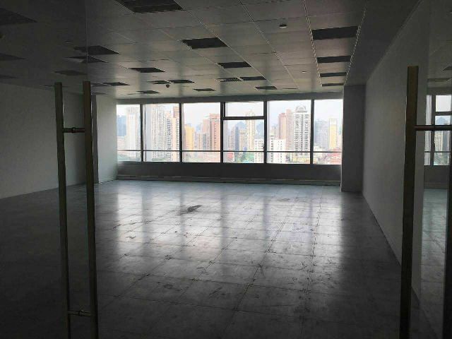 中海国际中心中海国际中心，黄浦CBD，价格可谈空间大，看房方便