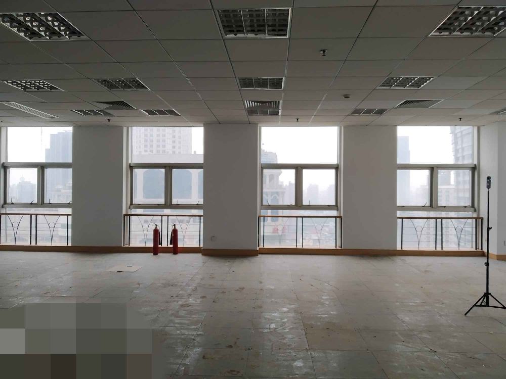新一百大厦175平米办公室出租-租金价格6.08元/m²/天