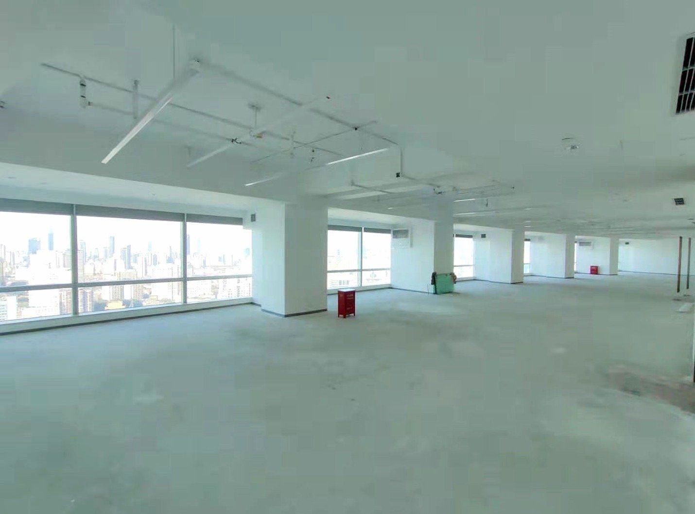 中港汇黄浦(原长城金融大厦)黄浦 中港汇黄浦(原长城金融大厦) 765平米 标准装修