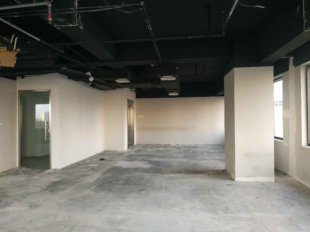 新漕河泾大厦213平米办公室出租-租金价格4.26元/m²/天