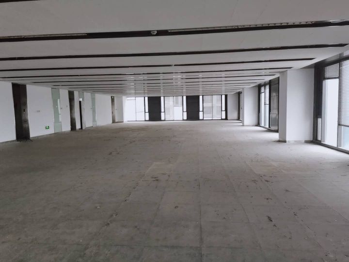 上海黄浦中心大厦624平米办公室出租-租金价格6.50元/m²/天