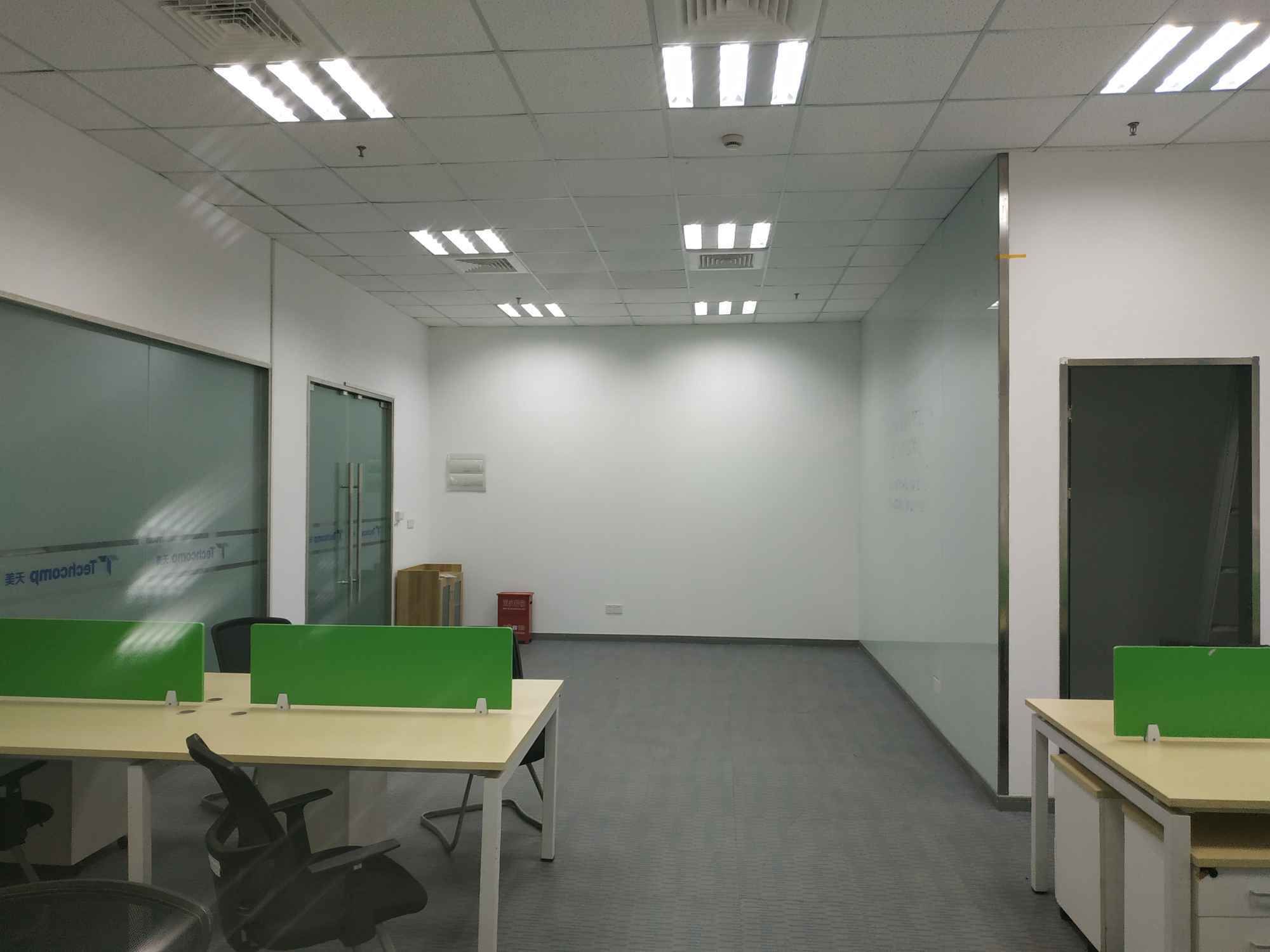 亚都商务楼60平米办公室出租-租金价格4.87元/m²/天