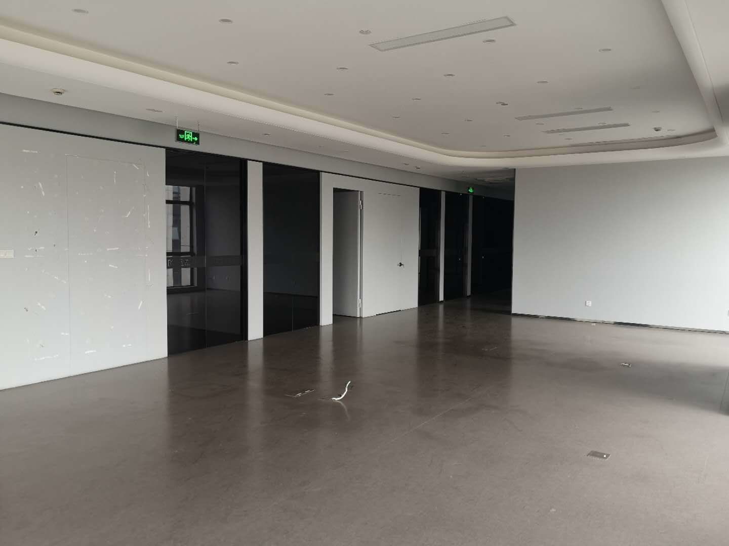 尚光徐汇中心107平米办公室出租-租金价格6.59元/m²/天