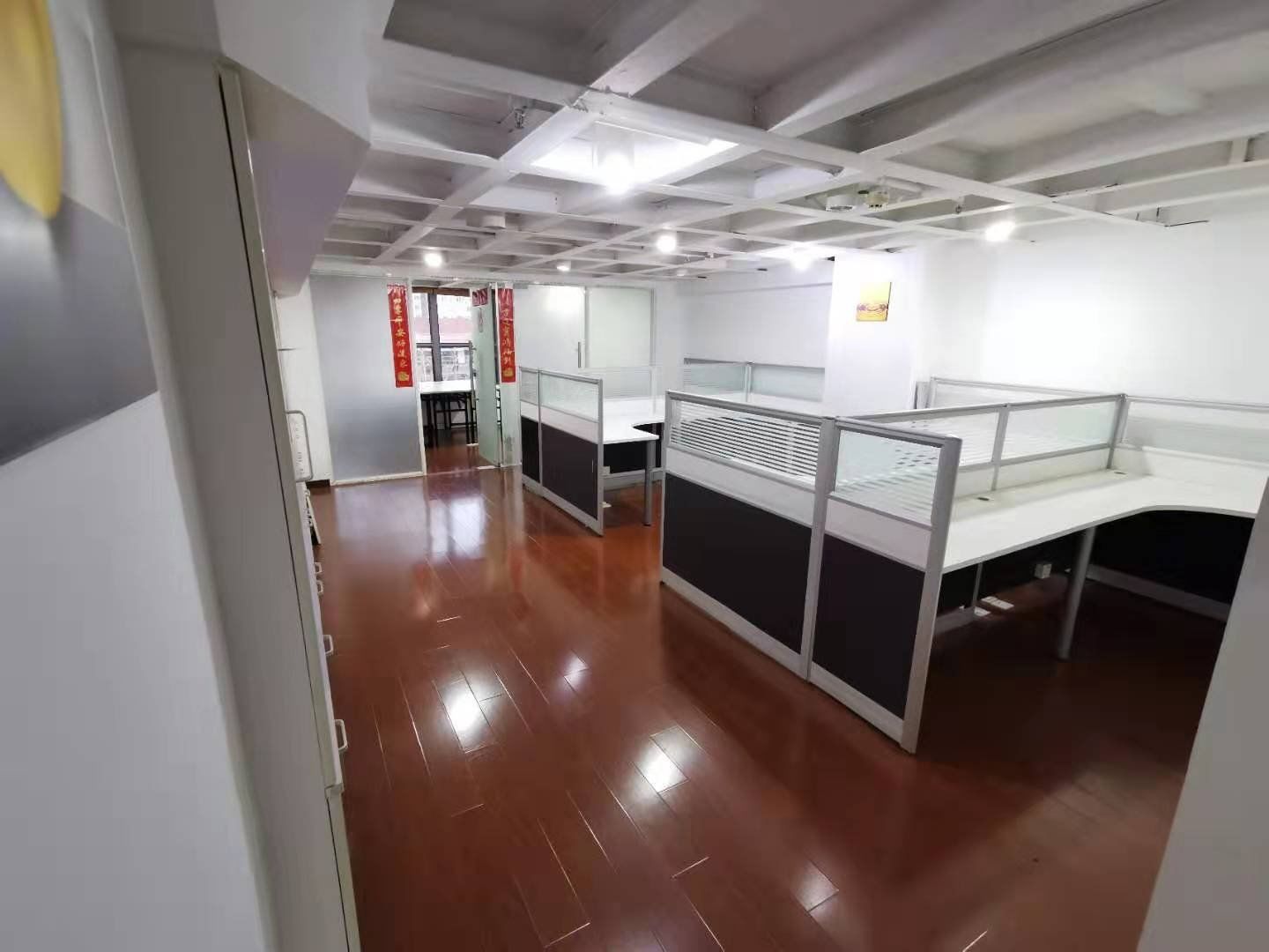 静安创展中心134平米办公室出租-租金价格3.75元/m²/天