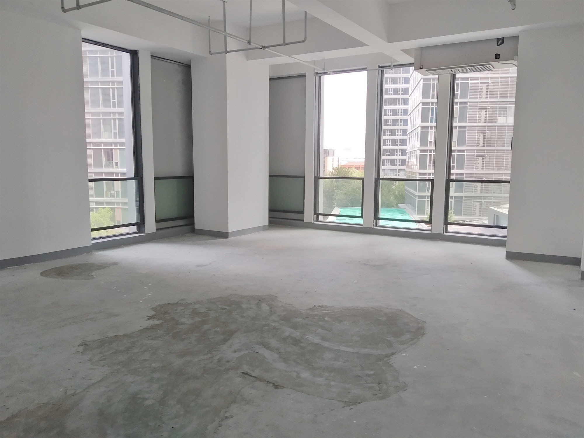 嘉地中心265平米办公室出租-租金价格11.15元/m²/天
