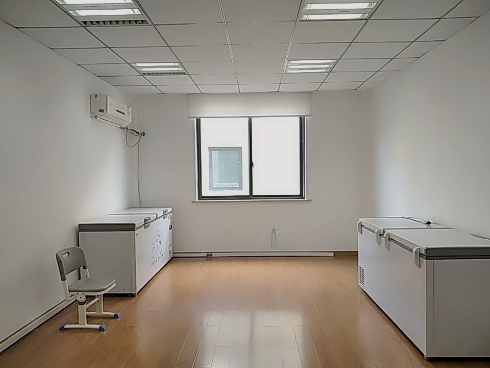 华庆商务楼55平米办公室出租-租金价格4.85元/m²/天