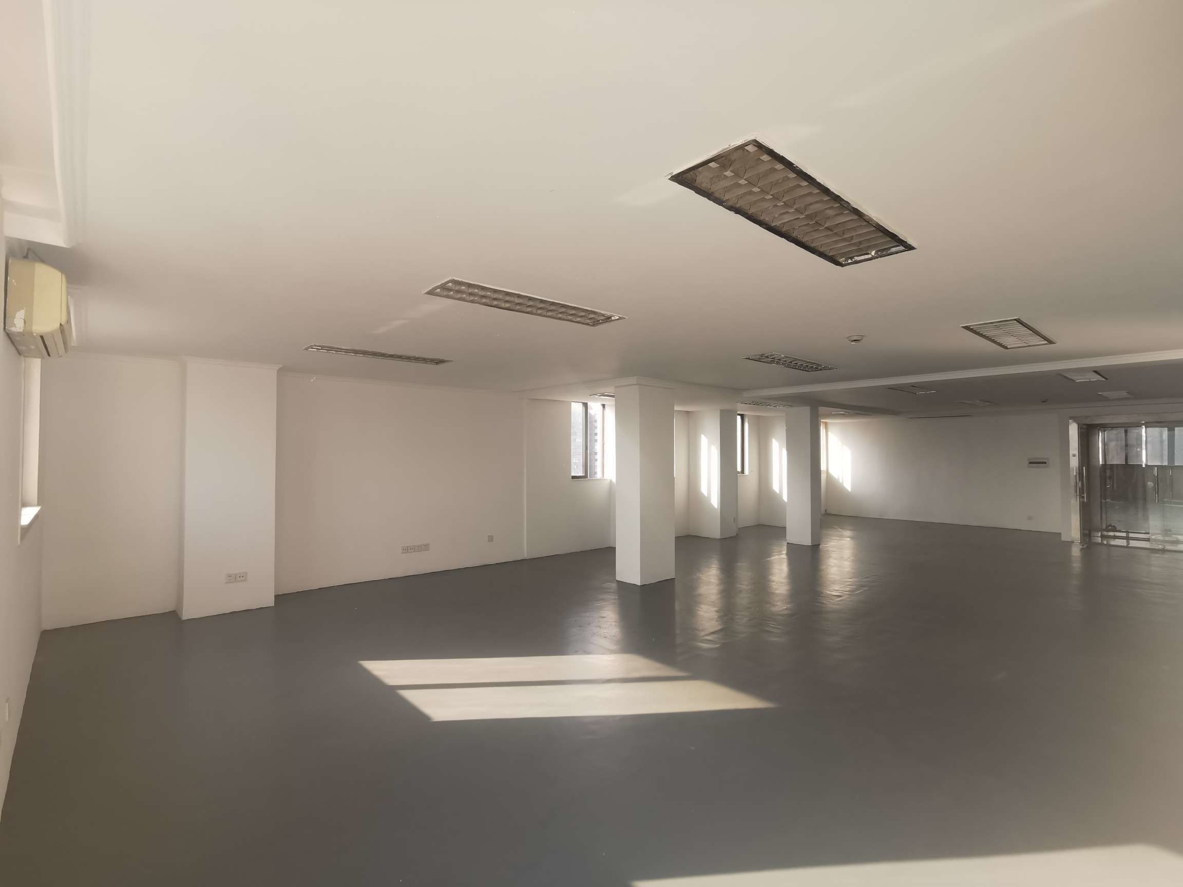 玉嘉大厦150平米办公室出租-租金价格4.06元/m²/天