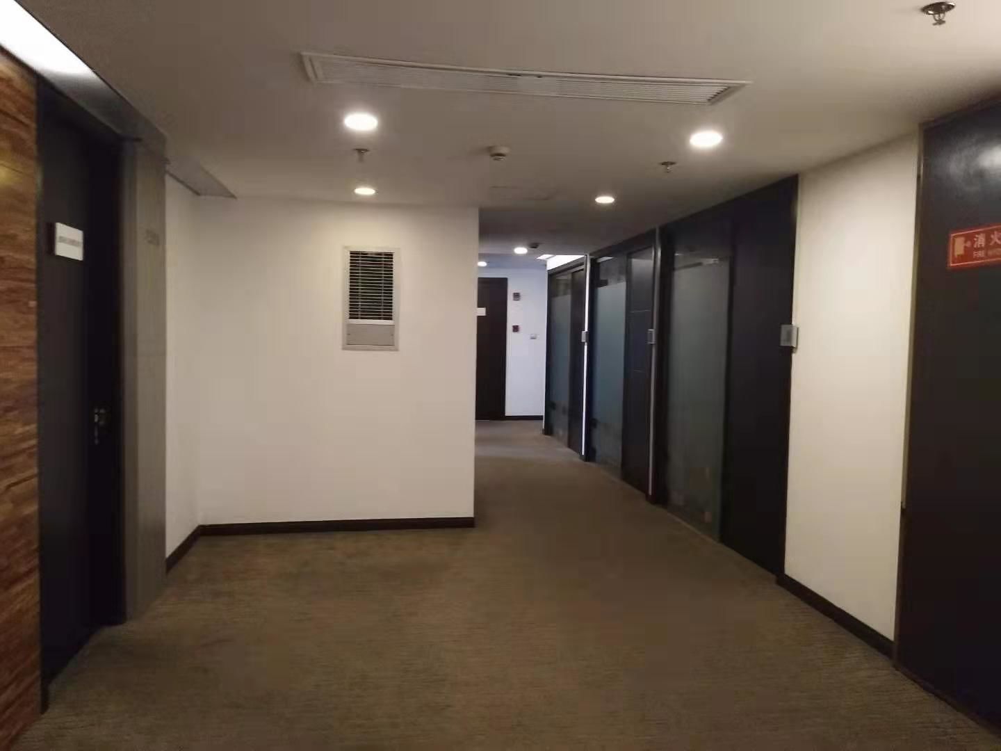 汇银大厦143平米办公室出租-租金价格9.12元/m²/天