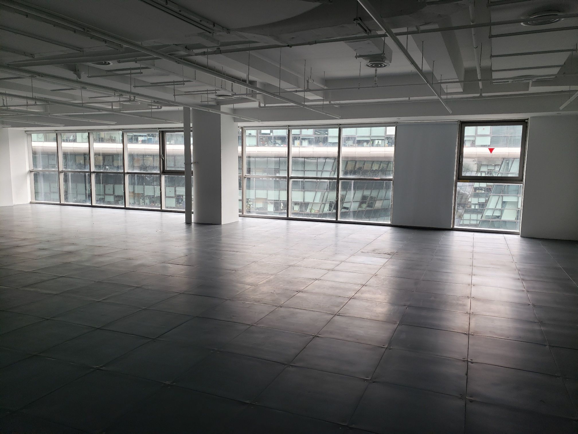 天会商务广场(凌空SOHO)125平米办公室出租-租金价格5.27元/m²/天