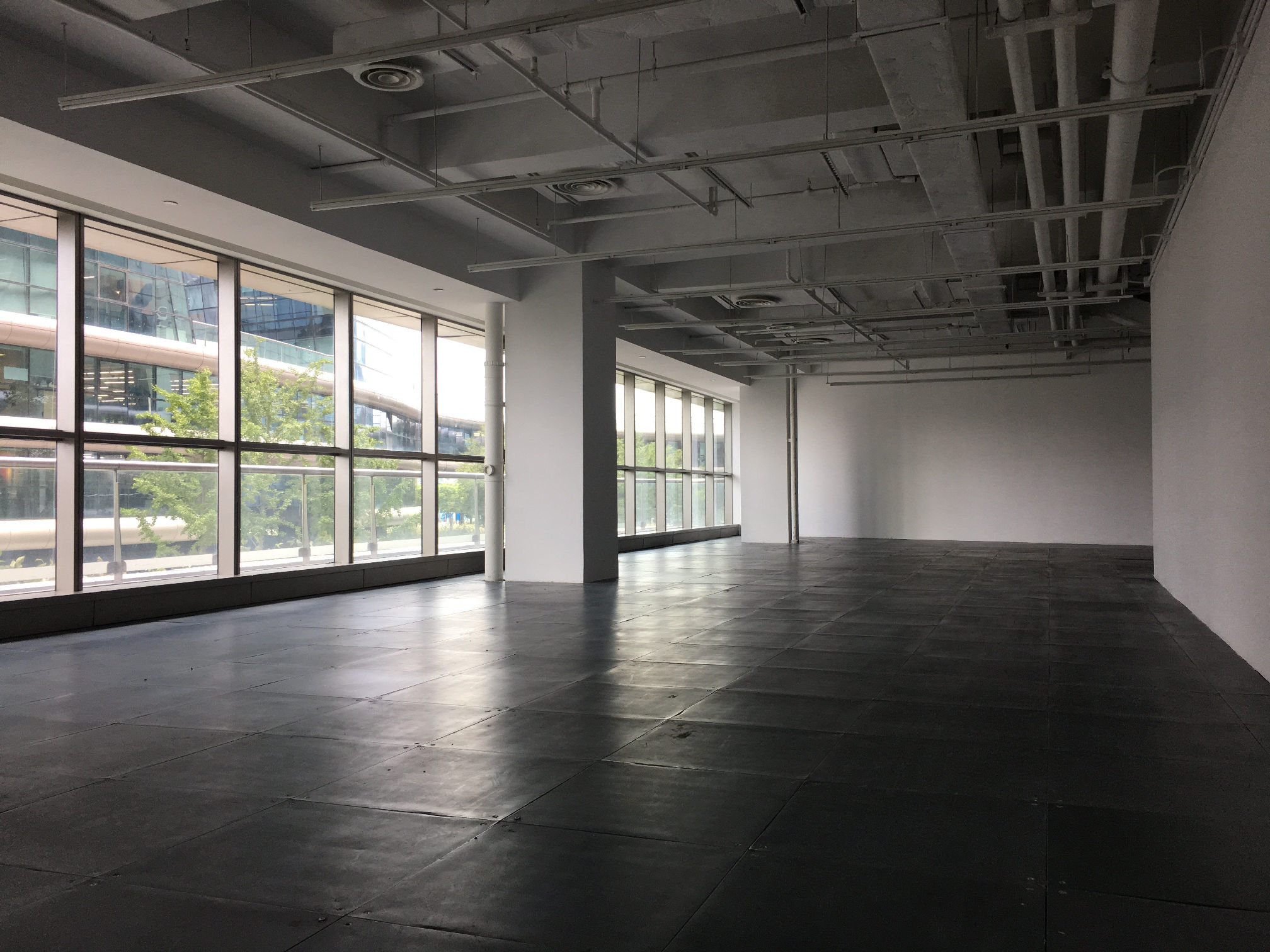 天会商务广场(凌空SOHO)208平米办公室出租-租金价格5.47元/m²/天