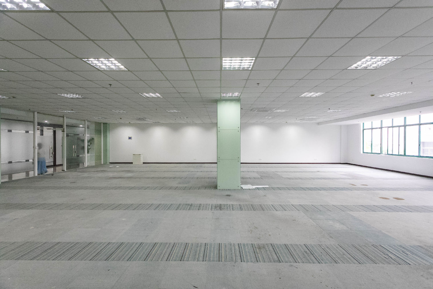 前瞻科技LAB675平米办公室出租-租金价格2.33元/m²/天