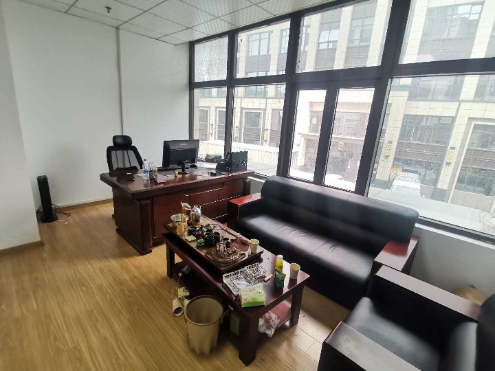 茸锦浦江科技园140平米办公室出租-租金价格1.83元/m²/天