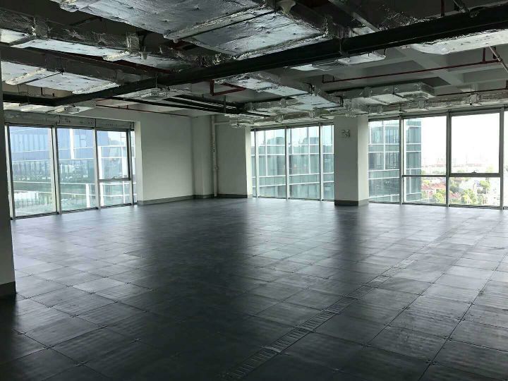 七宝宝龙城市广场483平米办公室出租-租金价格4.06元/m²/天