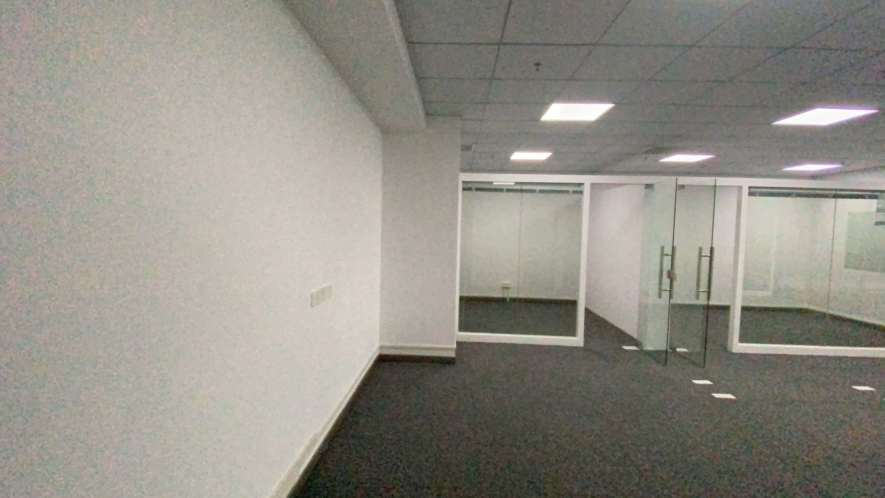 浦江禾风广场135平米办公室出租-租金价格2.43元/m²/天