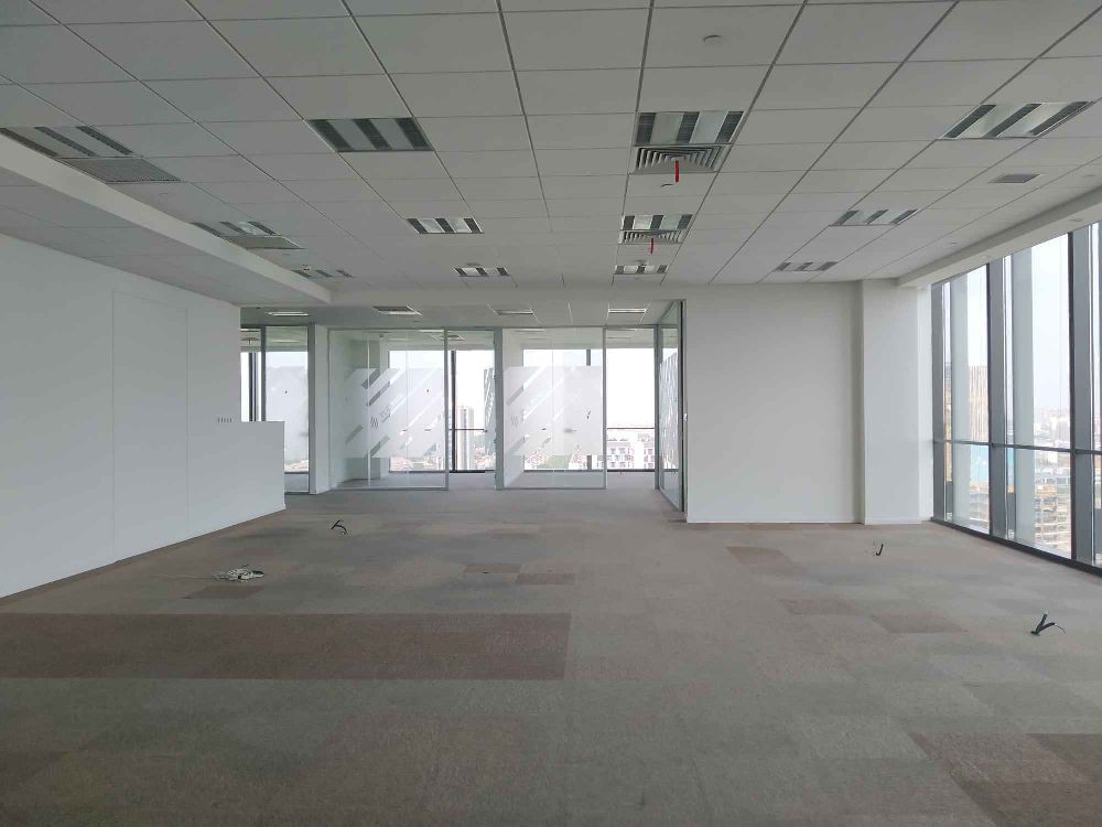 大虹桥国际242平米办公室出租-租金价格4.56元/m²/天