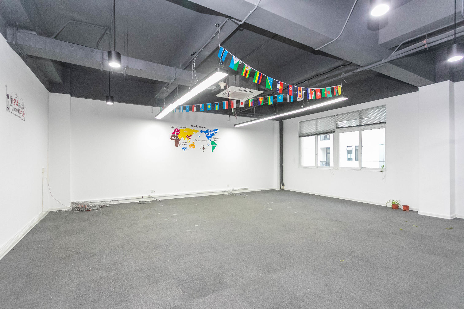 IF如果文化创意产业园150平米办公室出租-租金价格3.55元/m²/天