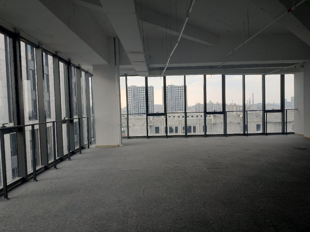 湾谷科技园516平米办公室出租-租金价格2.84元/m²/天