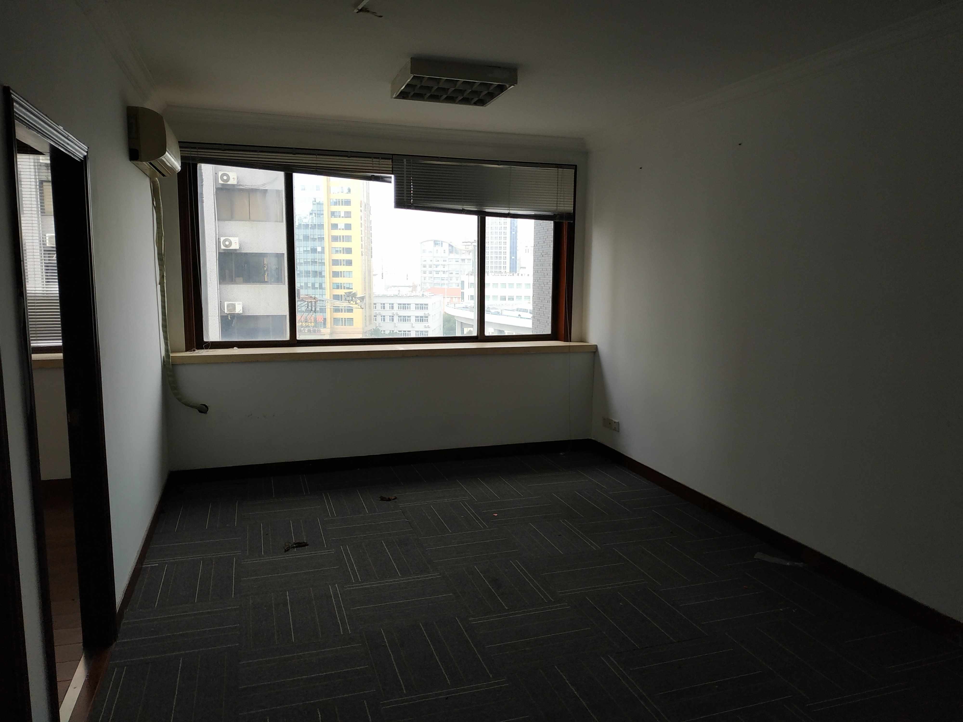 元博商务楼34平米办公室出租-租金价格3.55元/m²/天