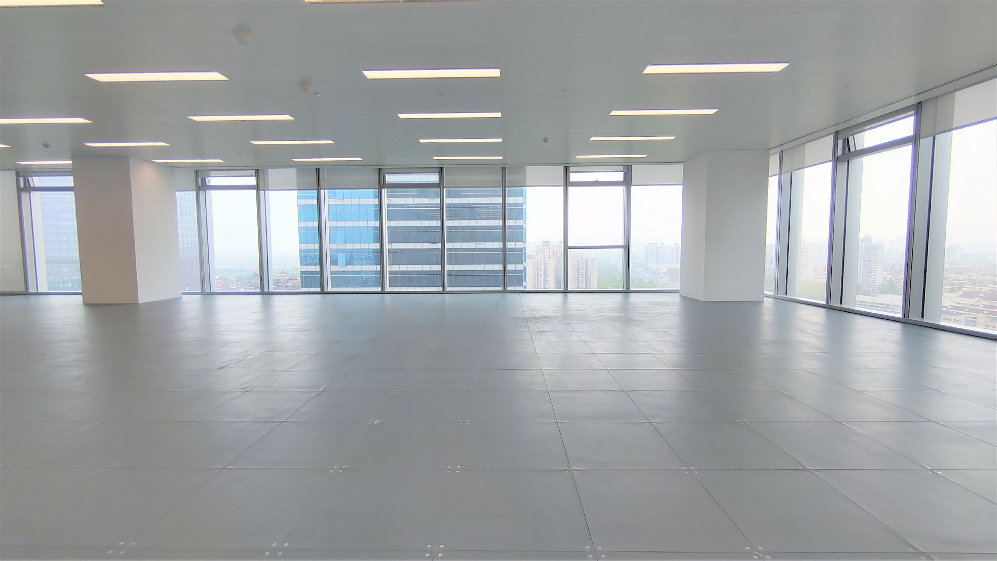 上海国际财富中心588平米办公室出租-租金价格5.27元/m²/天