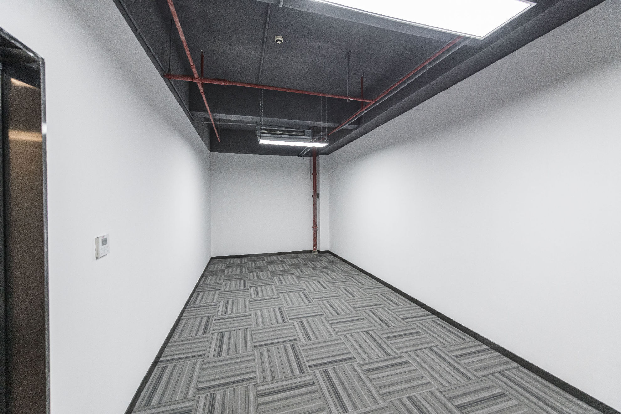 大族科技中心42平米办公室出租-租金价格3.75元/m²/天