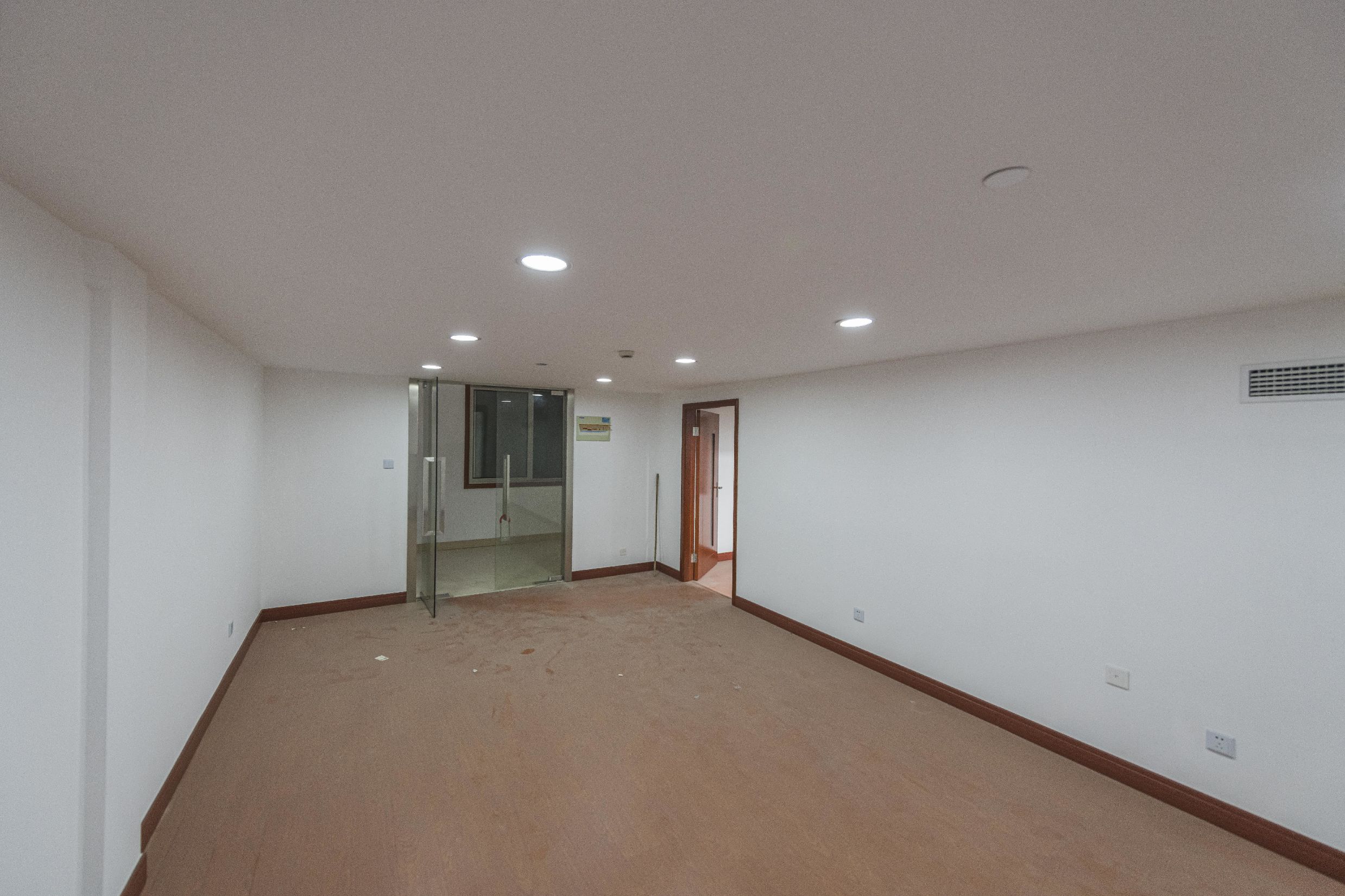 中天科技园二期147平米办公室出租-租金价格2.23元/m²/天
