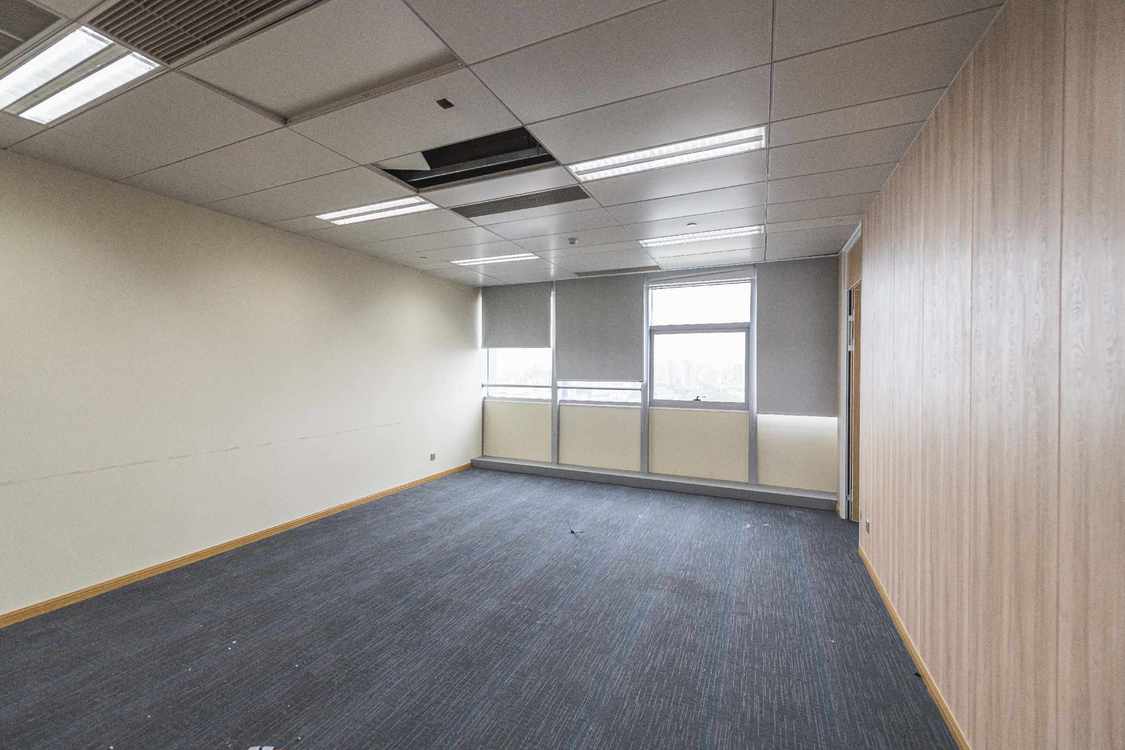 333世纪大厦浦东 333世纪大厦 951平米 标准装修