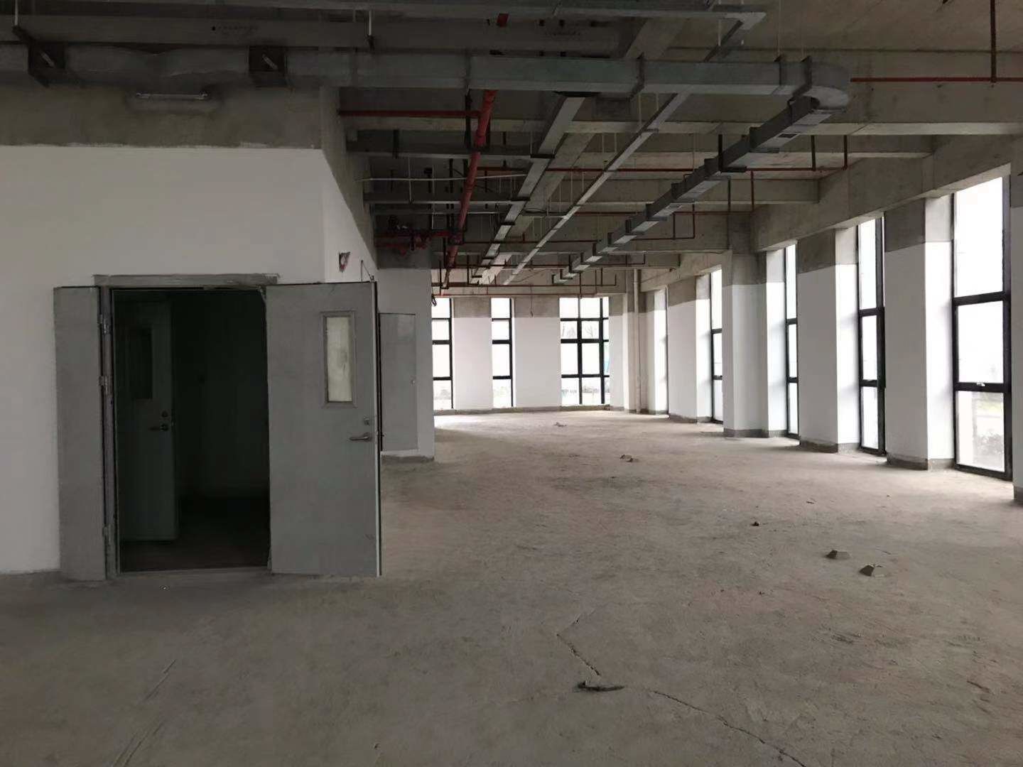 康桥创新广场500平米办公室出租-租金价格2.84元/m²/天