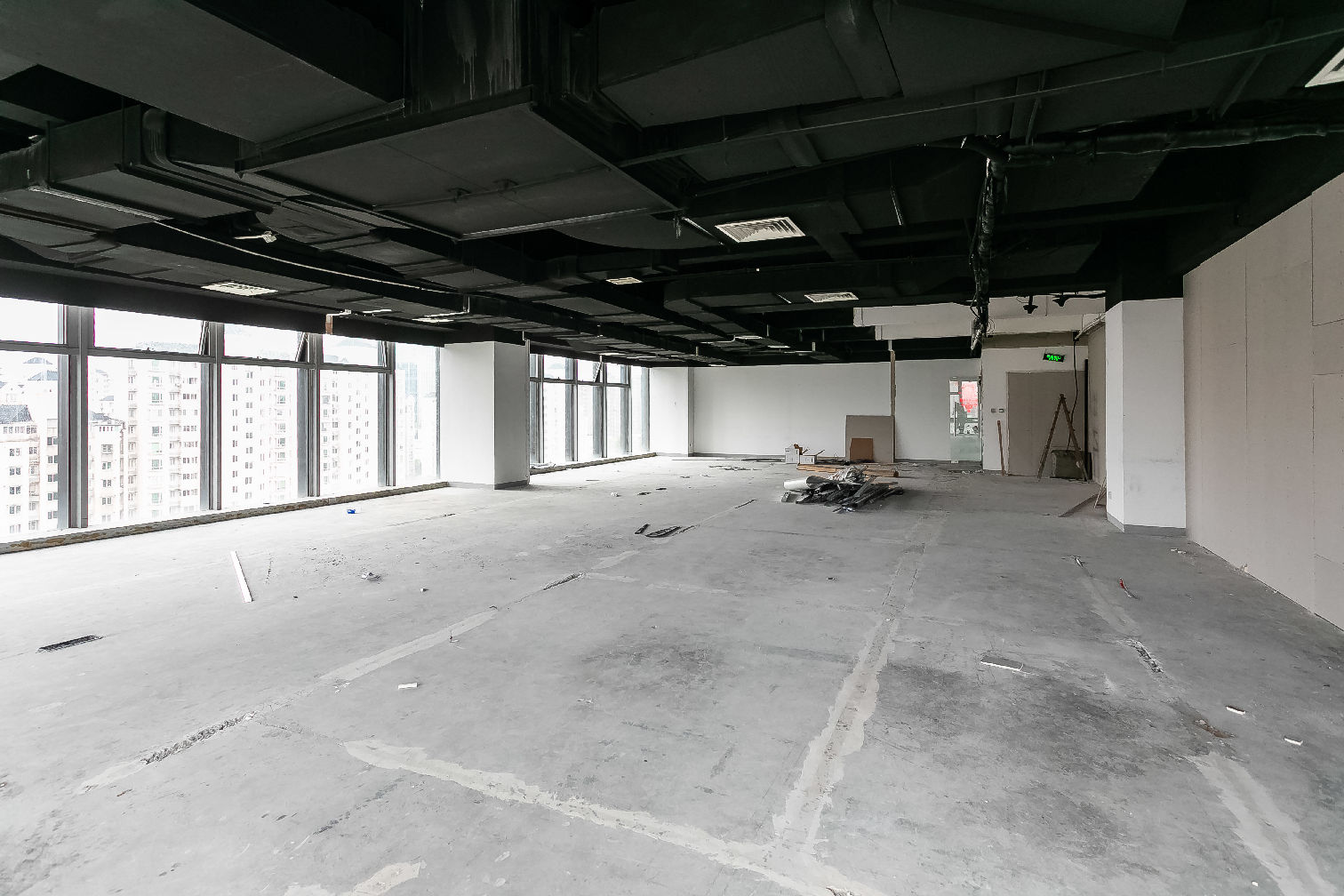 珠江创意中心422平米办公室出租-租金价格4.42元/m²/天
