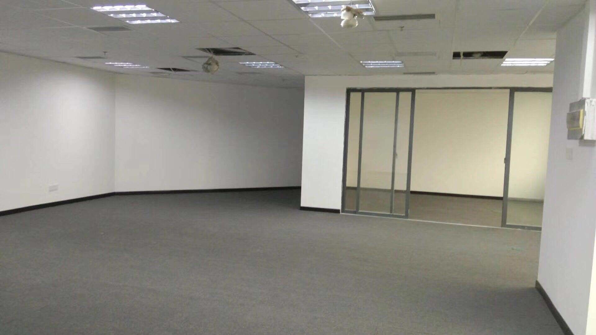 嘉里不夜城151平米办公室出租-租金价格3.75元/m²/天