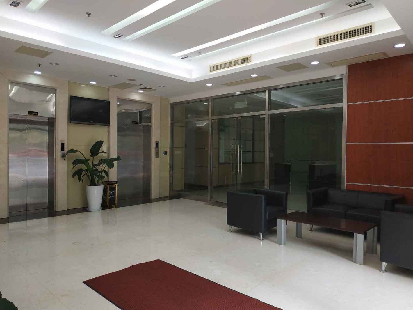 张江创业园800平米办公室出租-租金价格4.06元/m²/天