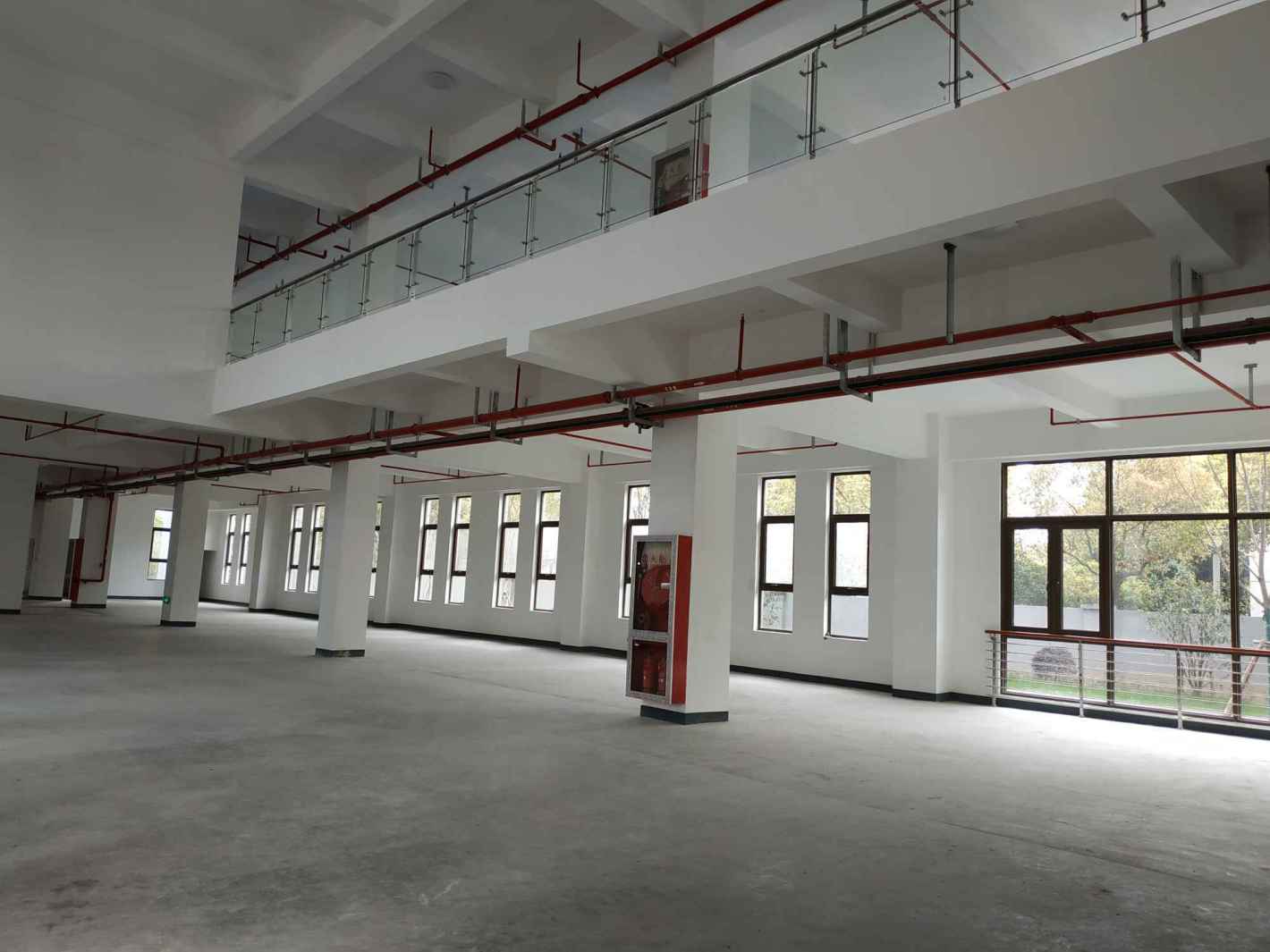 原能产业园581平米办公室出租-租金价格5.58元/m²/天