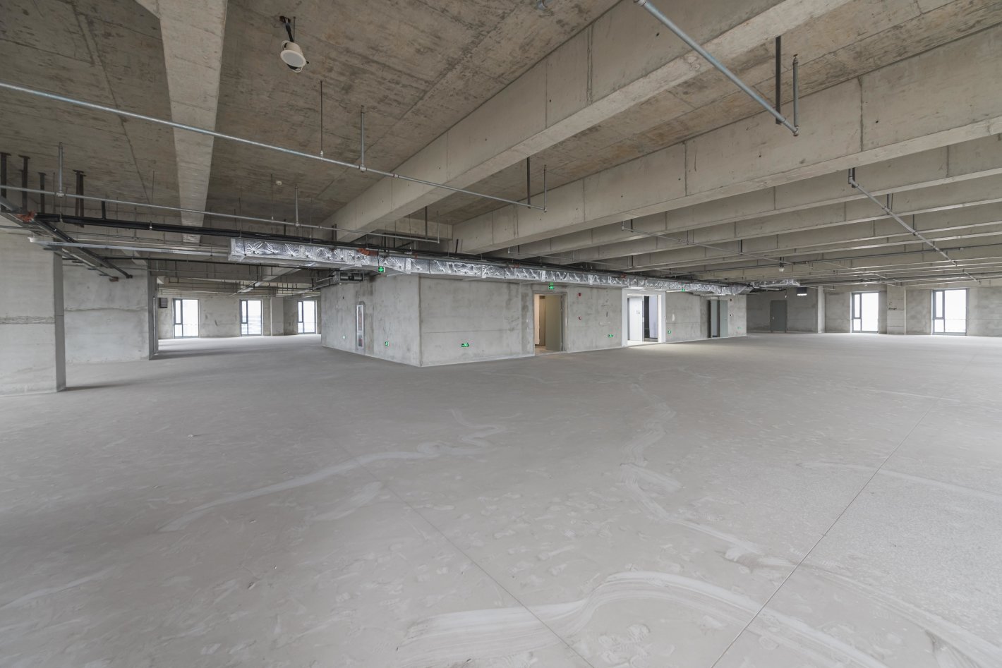 湾谷科技园2294平米办公室出租-租金价格3.00元/m²/天