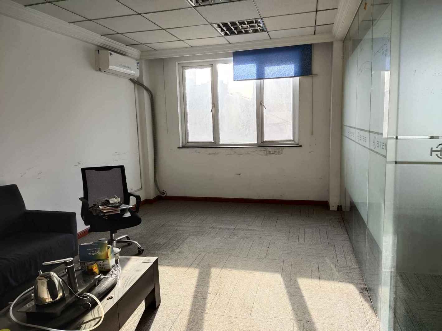 华申大楼32平米办公室出租-租金价格2.89元/m²/天