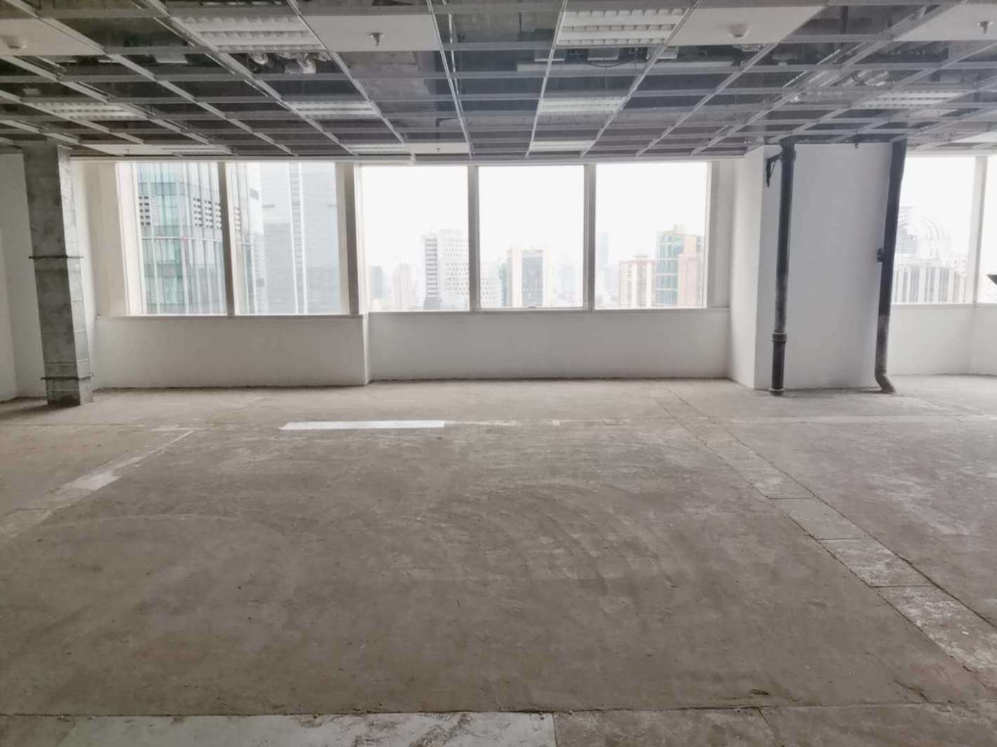 静安嘉里中心160平米办公室出租-租金价格14.50元/m²/天