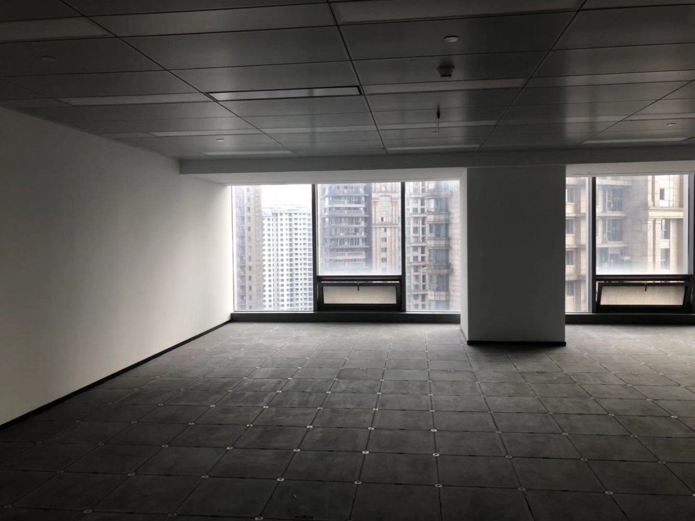 阳光滨江中心徐汇 阳光滨江中心 332平米 简装修