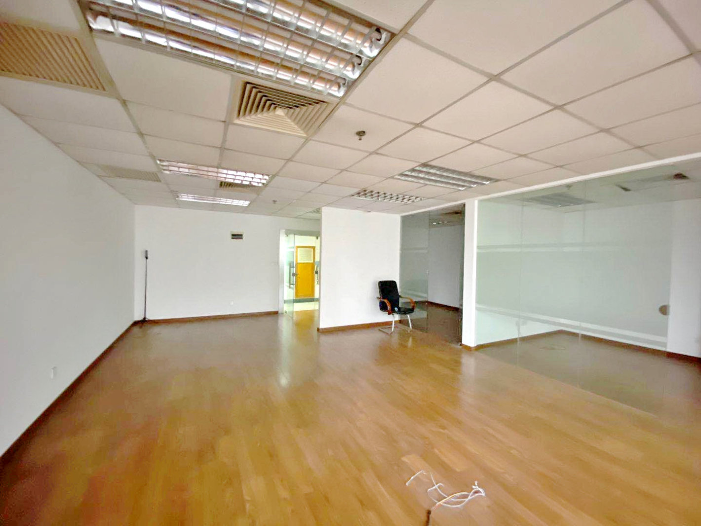 金轩大厦107平米办公室出租-租金价格3.65元/m²/天