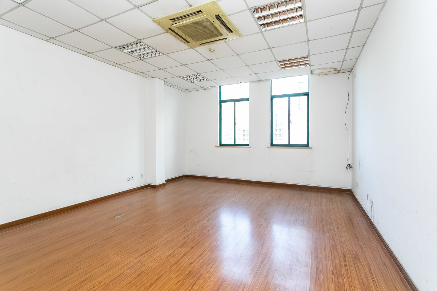 百空间BAIwork（贵州路）50平米办公室出租-租金价格5.07元/m²/天