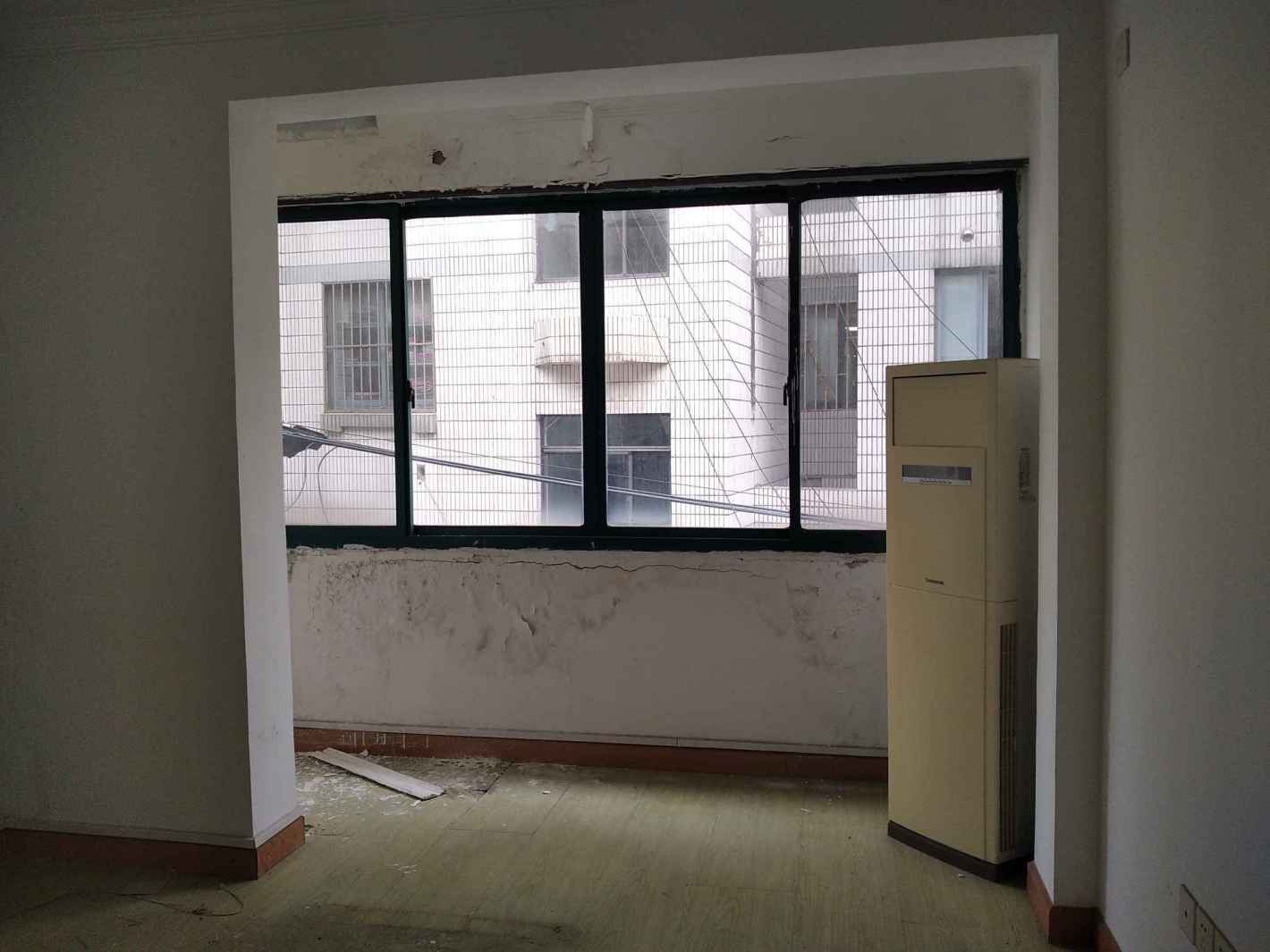 群众木器厂商务楼60平米办公室出租-租金价格3.55元/m²/天